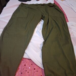 Agnes & Dora Cropped Olive Green Leggings Size XXL